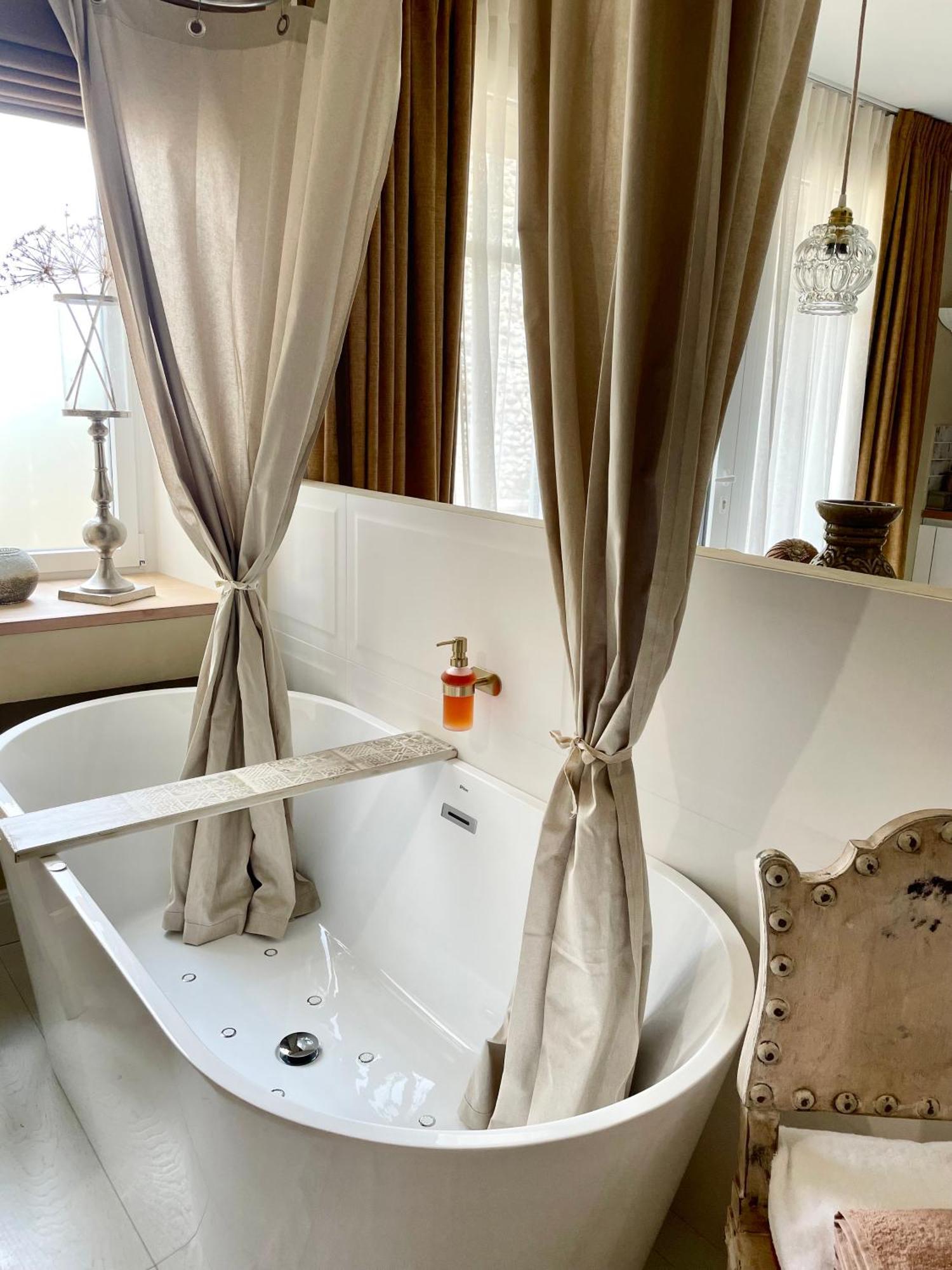 La Suite Dromoise 1809 Saint-Paul-les-Romans Ngoại thất bức ảnh