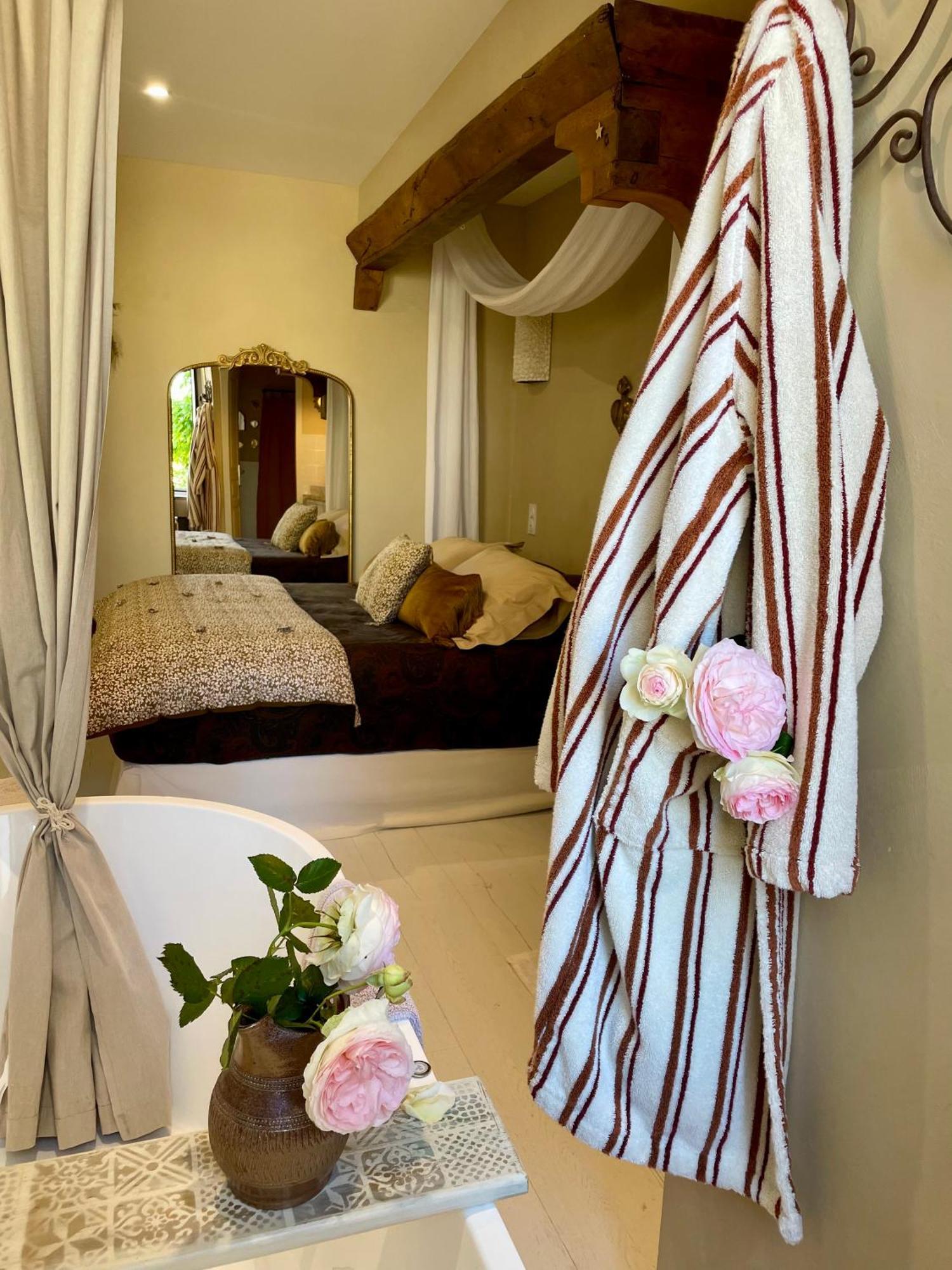 La Suite Dromoise 1809 Saint-Paul-les-Romans Ngoại thất bức ảnh